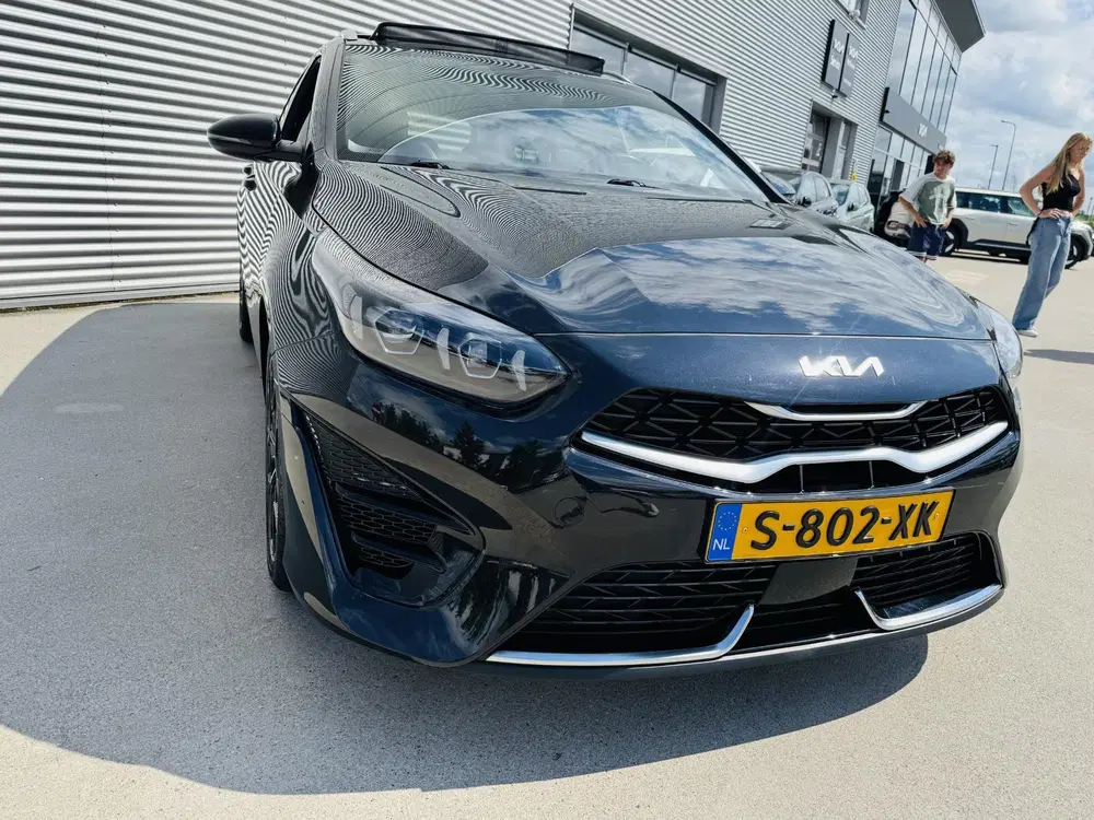 Kia Ceed 1.5 T-GDi GT-Line Panoramadak uit 2023, foto 11