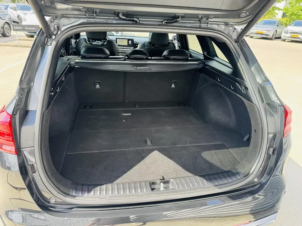 Kia Ceed 1.5 T-GDi GT-Line Panoramadak uit 2023, foto 7