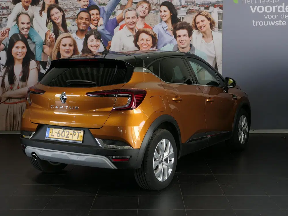 Renault Captur 1.3 TCe 140 Intens uit 2021, foto 3