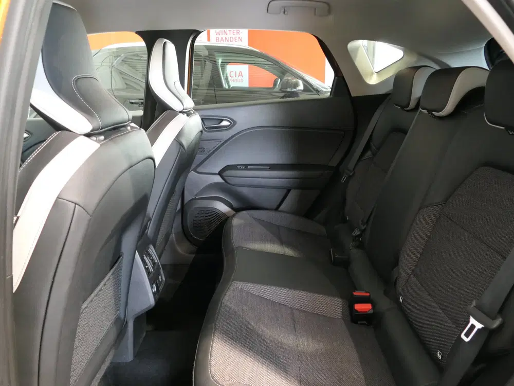 Renault Captur 1.3 TCe 140 Intens uit 2021, foto 8