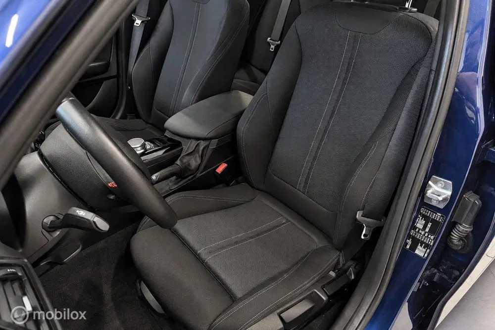 BMW 1-serie 118i Cor. Lease Executive ✓AUT✓LED✓NAP✓P uit 2019, foto 9