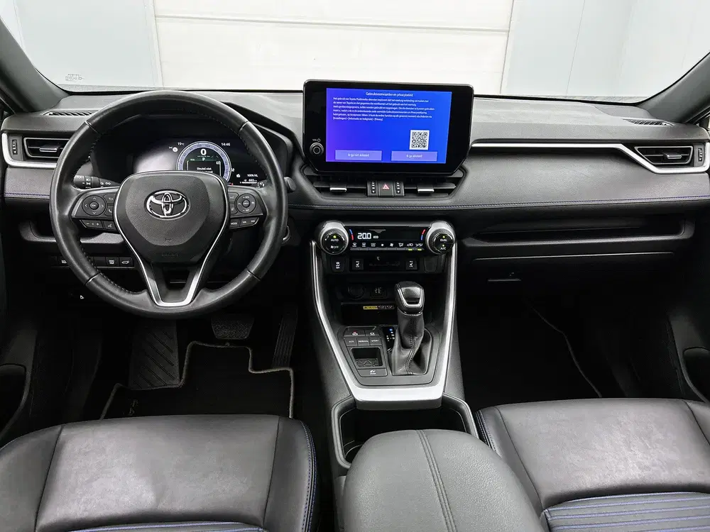 Toyota RAV 4 2.5 Hybrid Style Bi-Tone uit 2024, foto 4