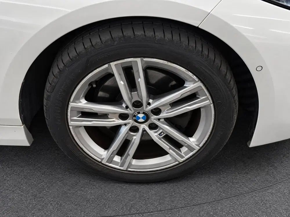 BMW 1-serie 116i Executive Edition (M-SPORT uit 2021, foto 12