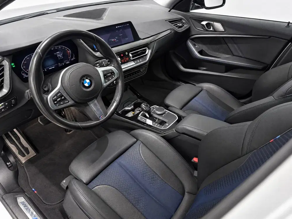 BMW 1-serie 116i Executive Edition (M-SPORT uit 2021, foto 4