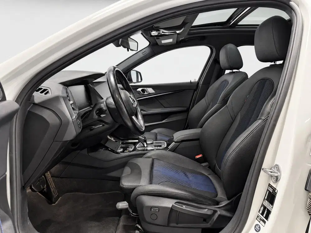 BMW 1-serie 116i Executive Edition (M-SPORT uit 2021, foto 5