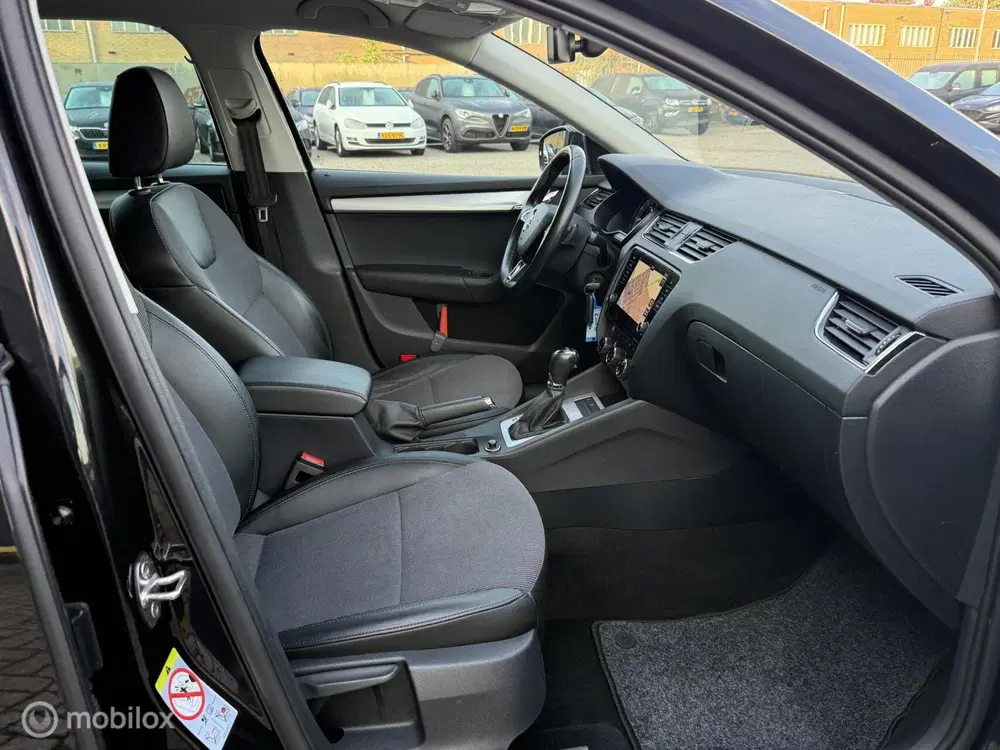 Skoda Octavia 1.5 TSI Greentech Sport AUTOMAAT uit 2020, foto 14