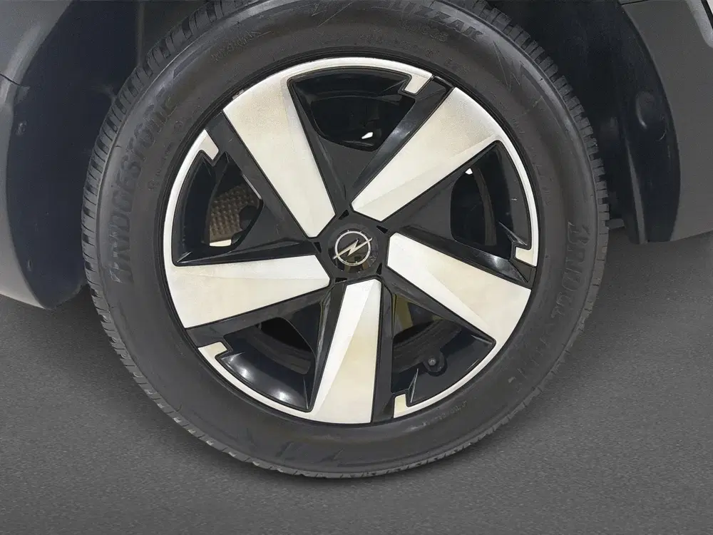 Opel Crossland 1.2 Edition uit 2021, foto 11