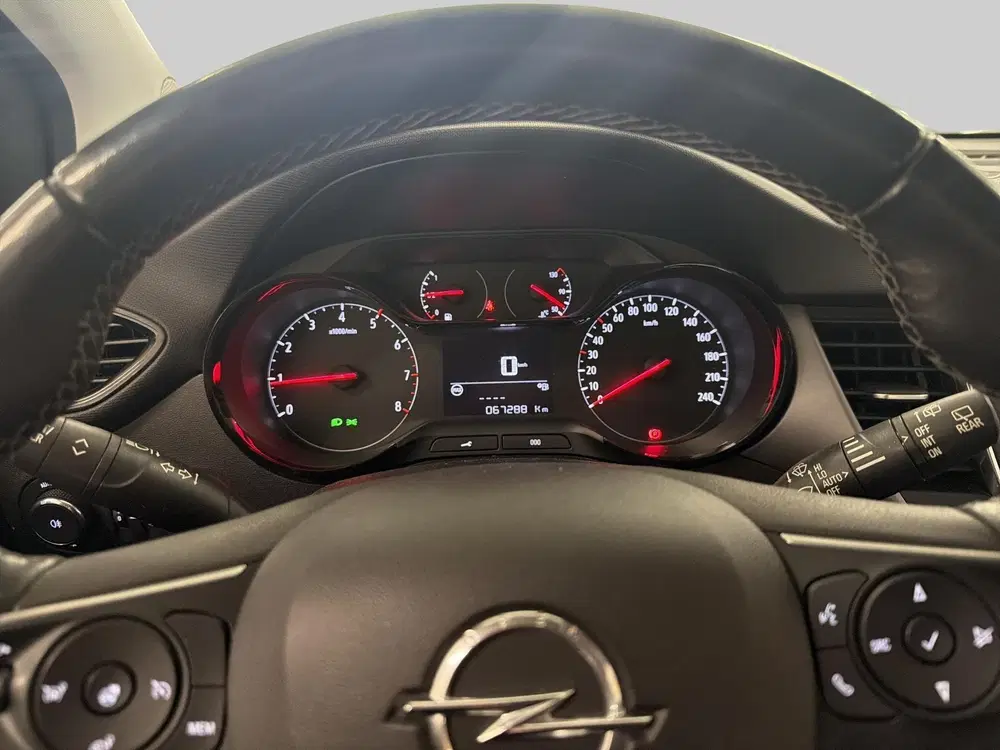 Opel Crossland 1.2 Edition uit 2021, foto 15