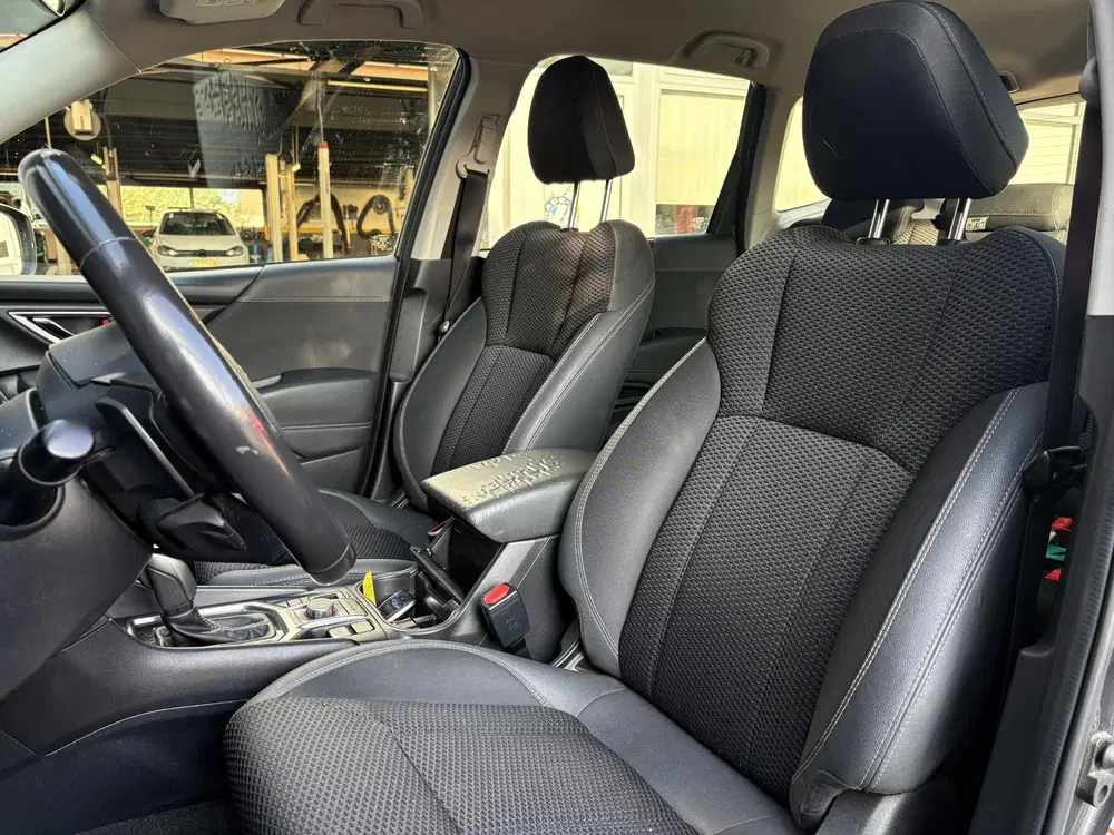 Subaru Forester 2.0i e-BOXER Luxury uit 2020, foto 13