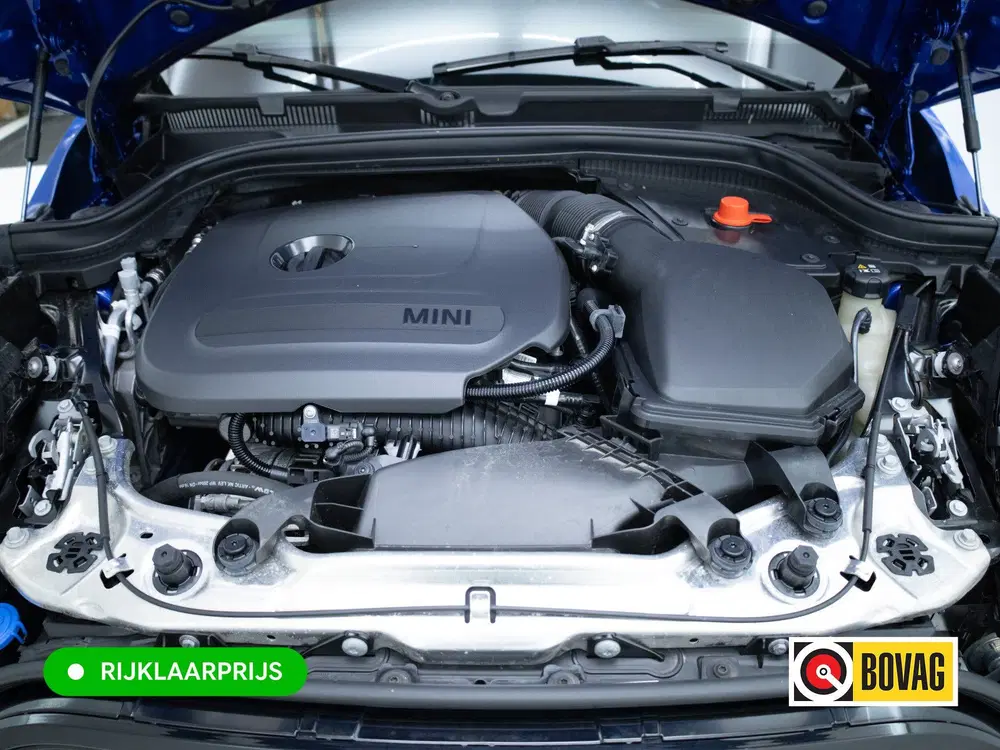 Mini Cooper C 1.5 Cooper C Black 5 drs. uit 2024, foto 13