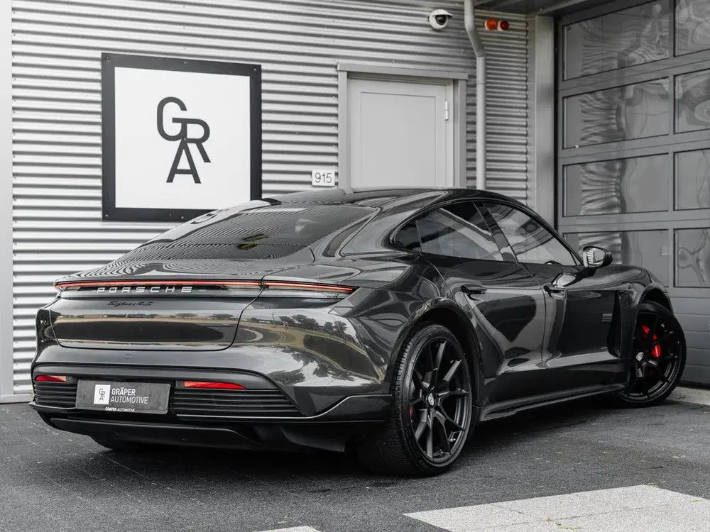 Porsche Taycan 4S Performance 93 kWh uit 2020, foto 4