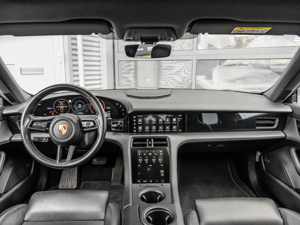 Porsche Taycan 4S Performance 93 kWh uit 2020, foto 8