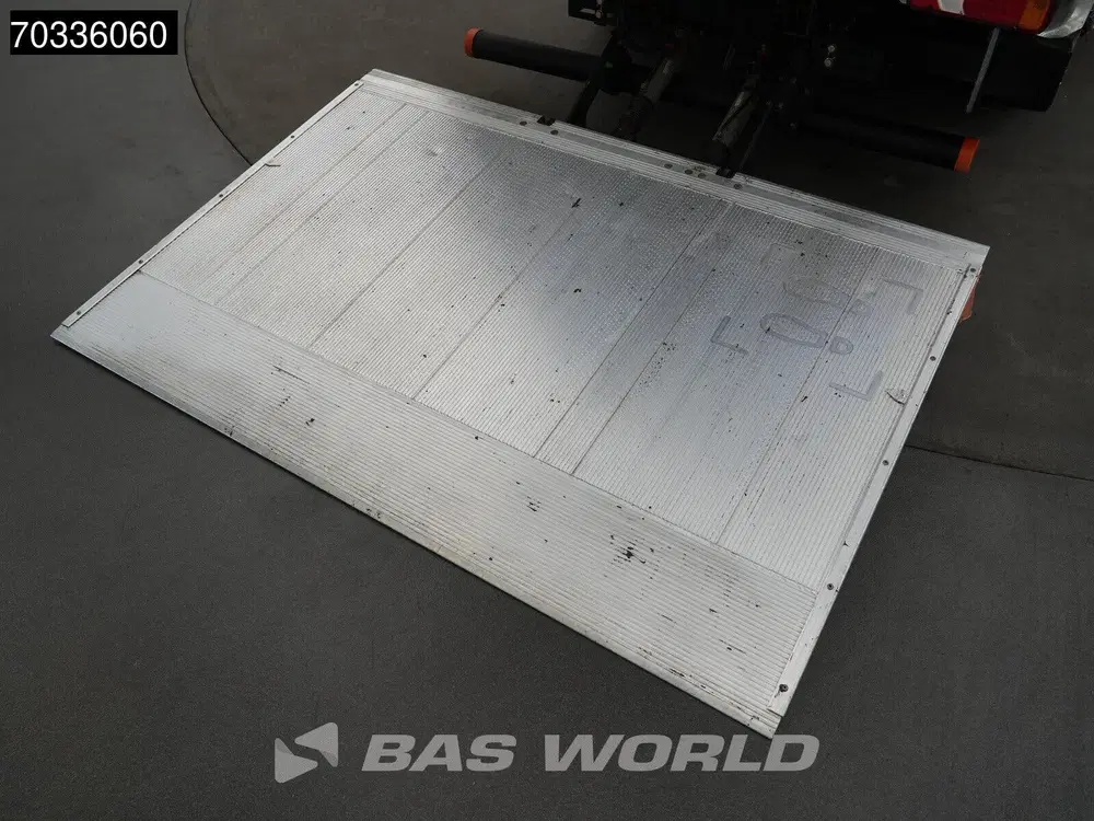 Iveco Daily 3.0L Automaat Bakwagen Laadklep Dubbelluch uit 2023, foto 12