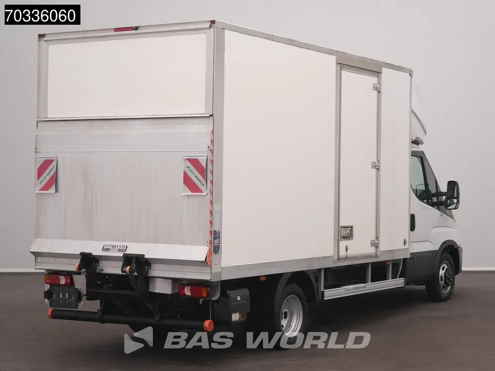 Iveco Daily 3.0L Automaat Bakwagen Laadklep Dubbelluch uit 2023, foto 2