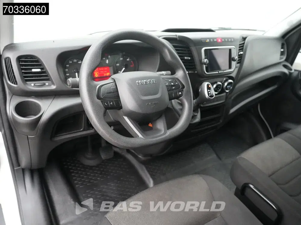 Iveco Daily 3.0L Automaat Bakwagen Laadklep Dubbelluch uit 2023, foto 3