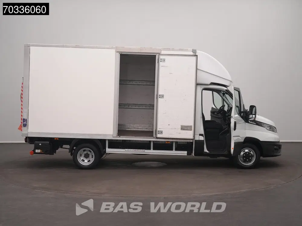 Iveco Daily 3.0L Automaat Bakwagen Laadklep Dubbelluch uit 2023, foto 7
