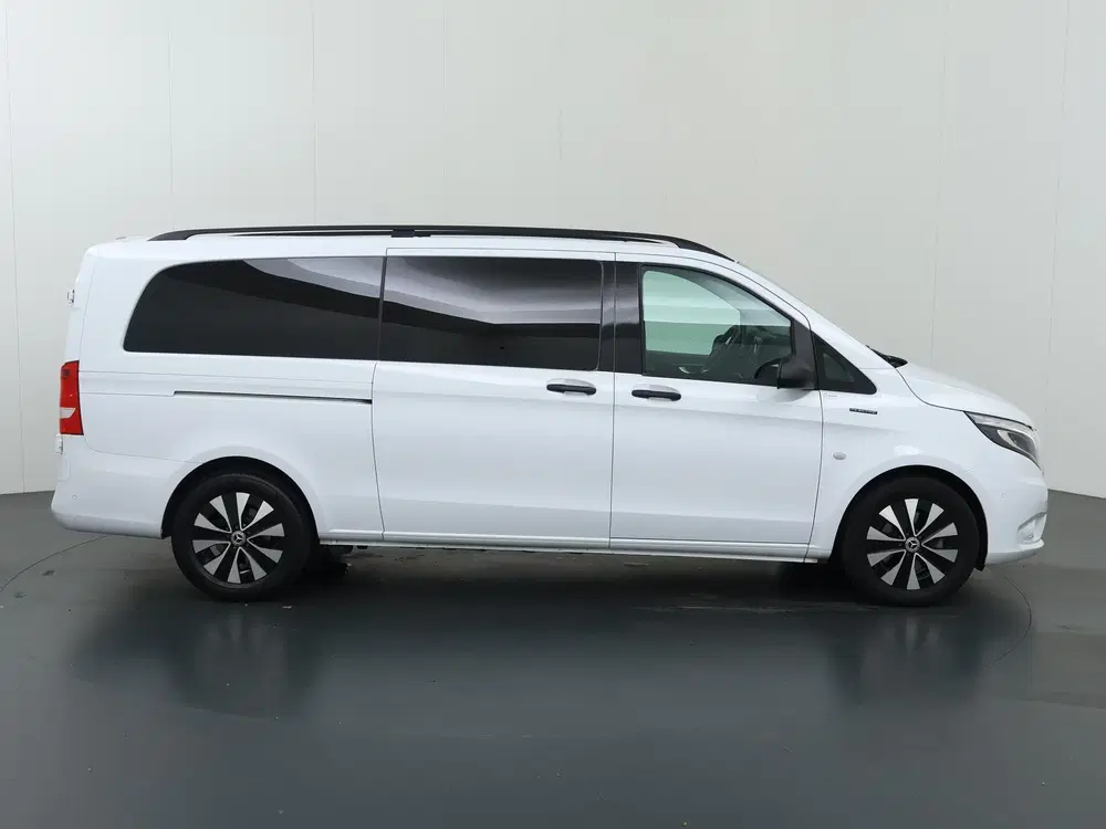 Mercedes-Benz Vito eVito uit 2022, foto 6
