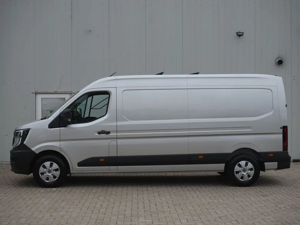 Renault Master T35 2.0 dCi 170 L3H2 Extra uit 2024, foto 2