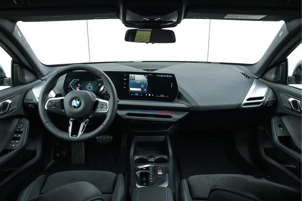 BMW 2-serie Coupé 220 M Sport Automaat uit 2026, foto 3