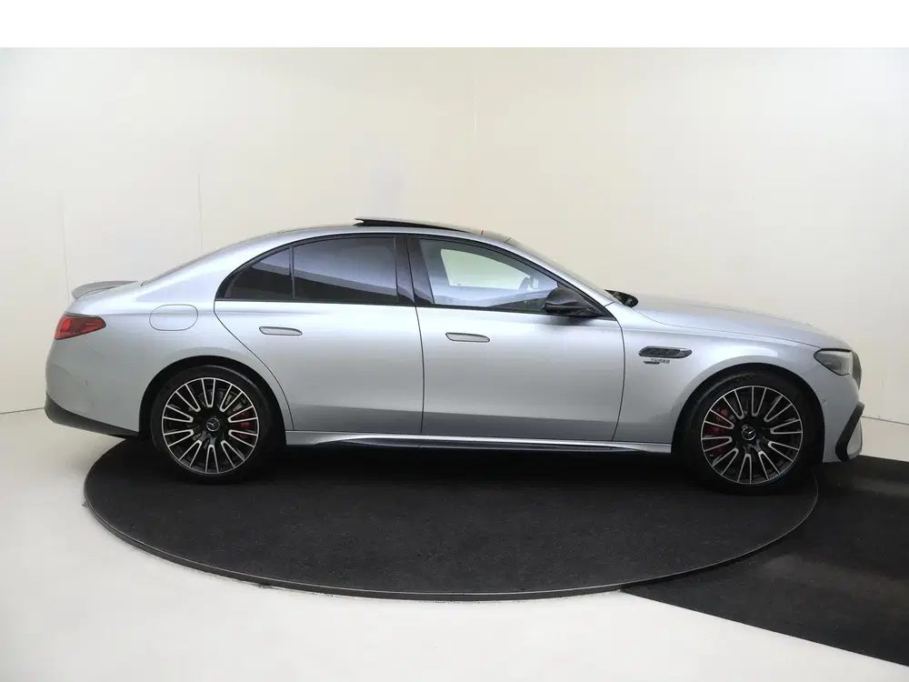 Mercedes-Benz E-Klasse AMG 53 4MATIC+ Night Edition uit 2025, foto 9