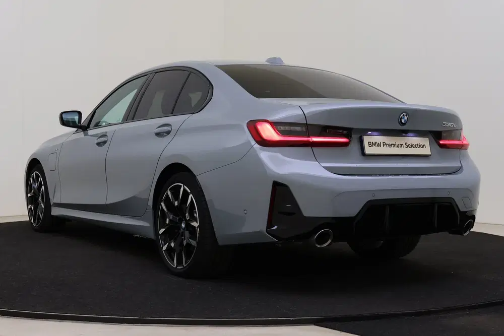 BMW 3-serie 330e M Sport Automaat uit 2026, foto 15