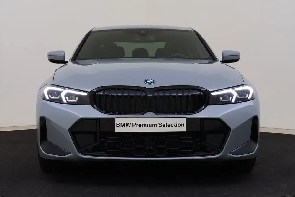 BMW 3-serie 330e M Sport Automaat uit 2026, foto 4