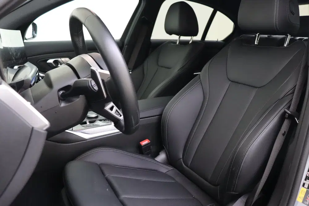 BMW 3-serie 330e M Sport Automaat uit 2026, foto 8