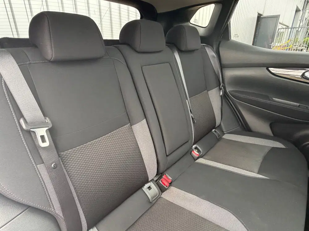 Nissan Qashqai 1.3 DIG-T N-Connecta 160pk Automaat uit 2020, foto 11