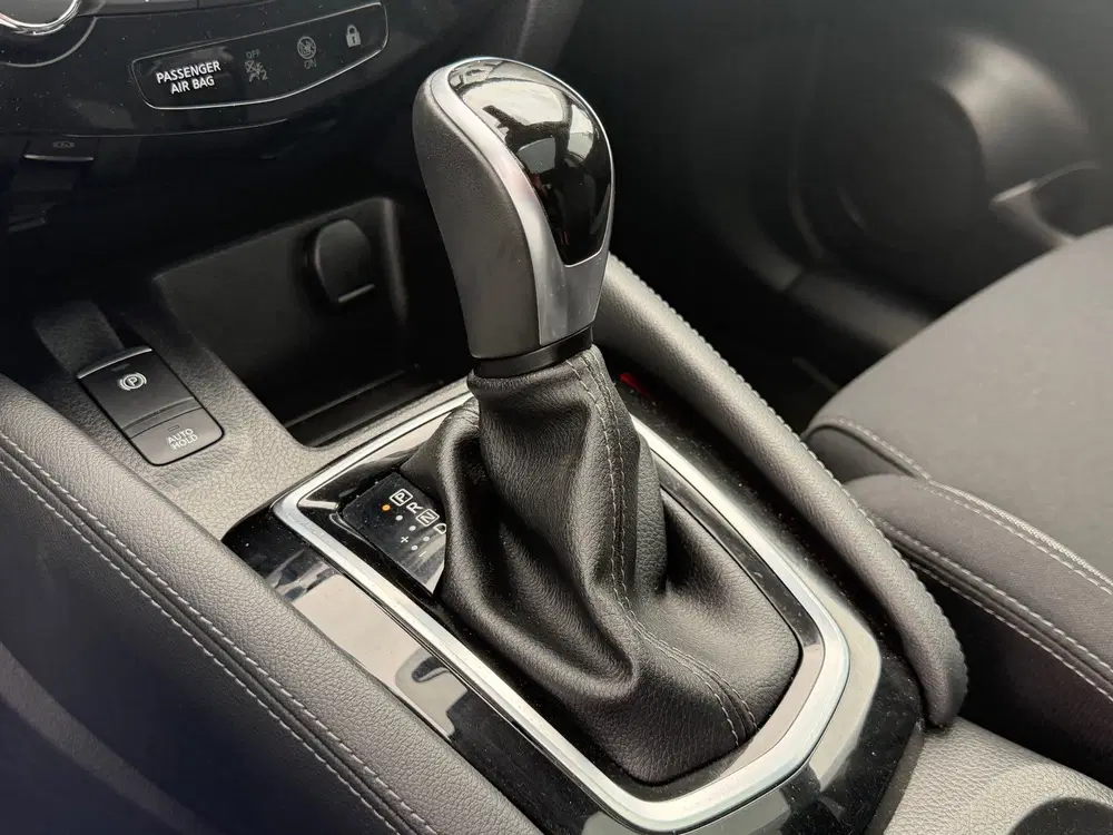 Nissan Qashqai 1.3 DIG-T N-Connecta 160pk Automaat uit 2020, foto 13
