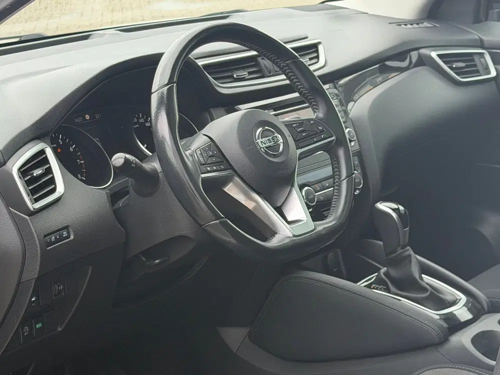 Nissan Qashqai 1.3 DIG-T N-Connecta 160pk Automaat uit 2020, foto 7