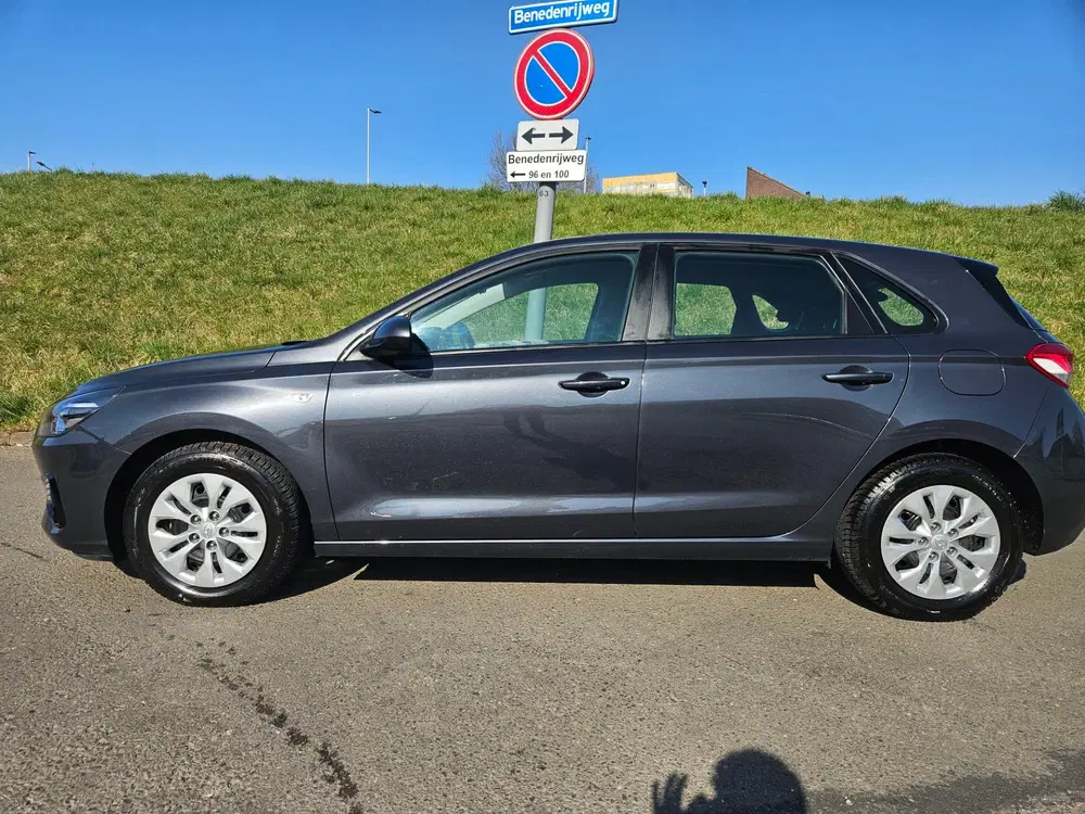 Hyundai i30 M6CA11 uit 2022, foto 3