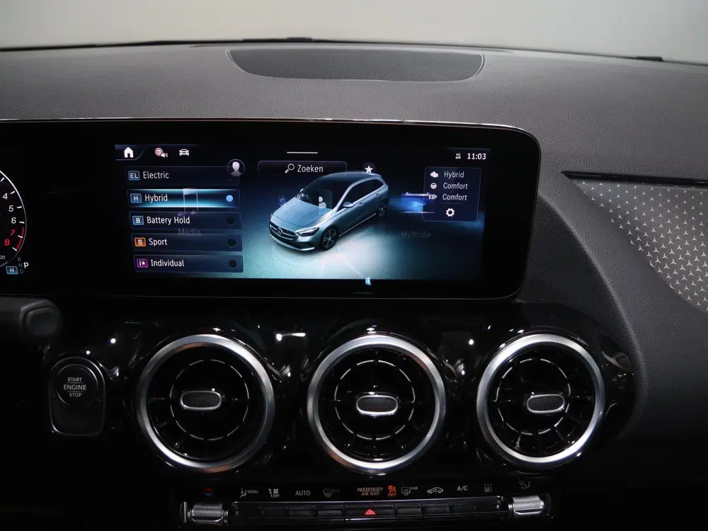 Mercedes-Benz B-Klasse 250 e Luxury Line uit 2025, foto 14