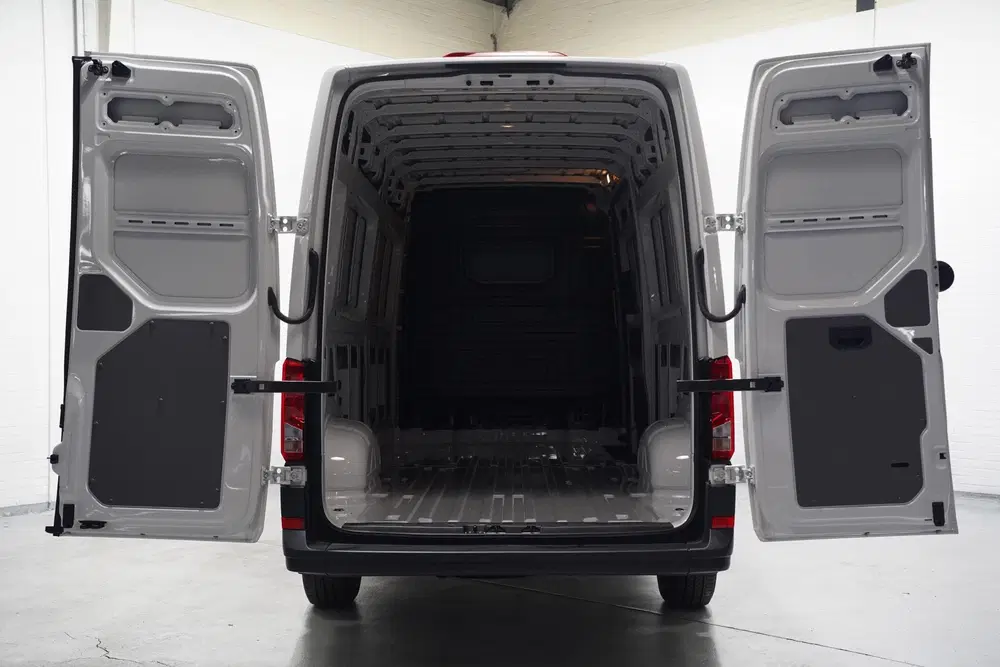 Volkswagen Crafter 2.0 TDI 140 pk L4H3 Airco uit 2023, foto 14