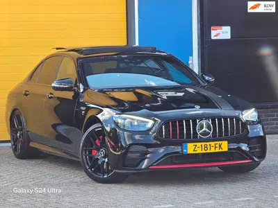 Mercedes-Benz E-Klasse 300 e 4MATIC AMG 63 Look uit 2020