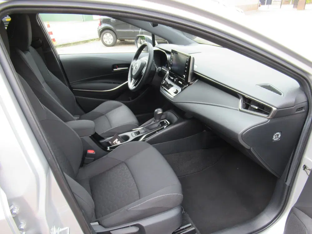 Toyota Corolla 1.8 Hybrid Dynamic AUTOMAAT uit 2019, foto 5