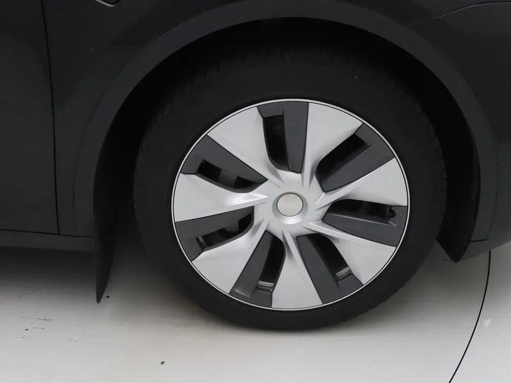 Tesla Model Y Standard RWD Plus 93.5% SoH [ AMD RYZEN+AU uit 2023, foto 10