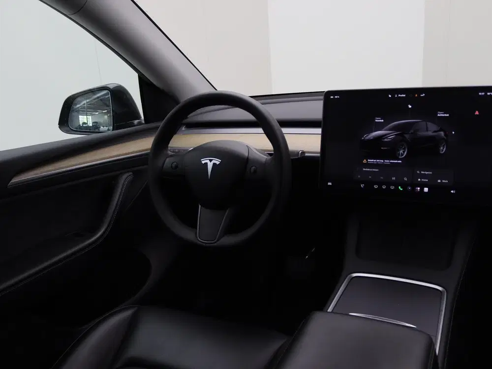 Tesla Model Y Standard RWD Plus 93.5% SoH [ AMD RYZEN+AU uit 2023, foto 9