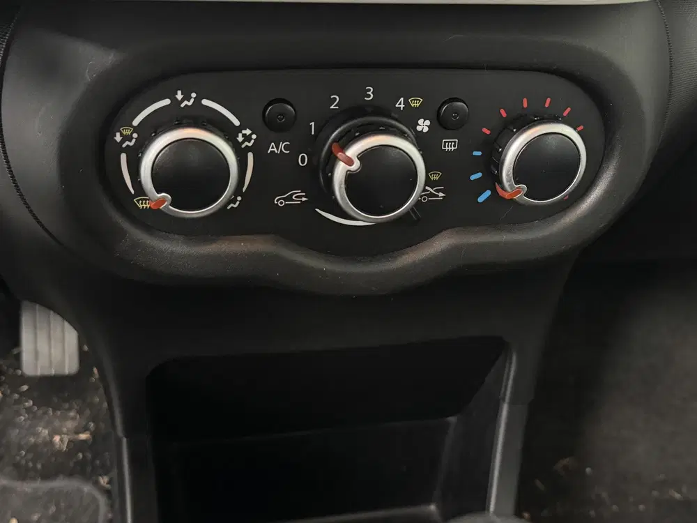 Renault Twingo 1.0 SCe Collection uit 2019, foto 13