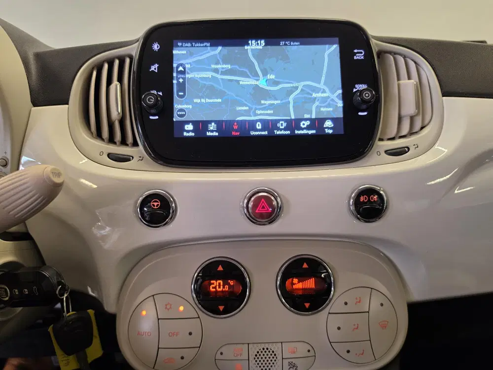 Fiat 500C 1.0 Hybrid Dolcevita uit 2021, foto 12