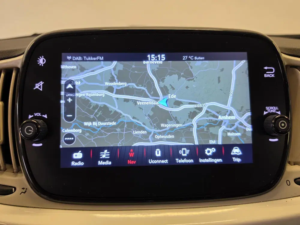 Fiat 500C 1.0 Hybrid Dolcevita uit 2021, foto 2