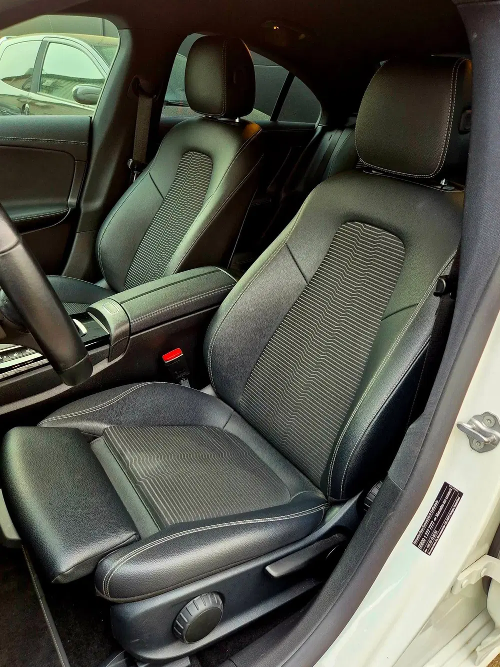 Mercedes-Benz CLA 180 Business Solution 136PK + OH hi uit 2021, foto 5