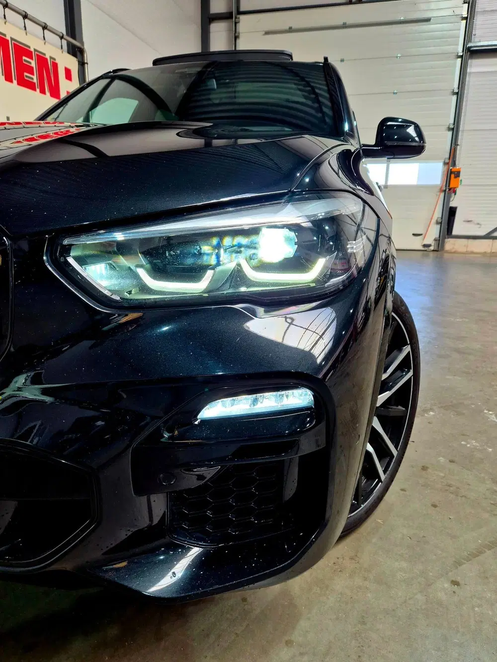 BMW X5 XDrive40i High Executive M-Sport + Panoram uit 2019, foto 15