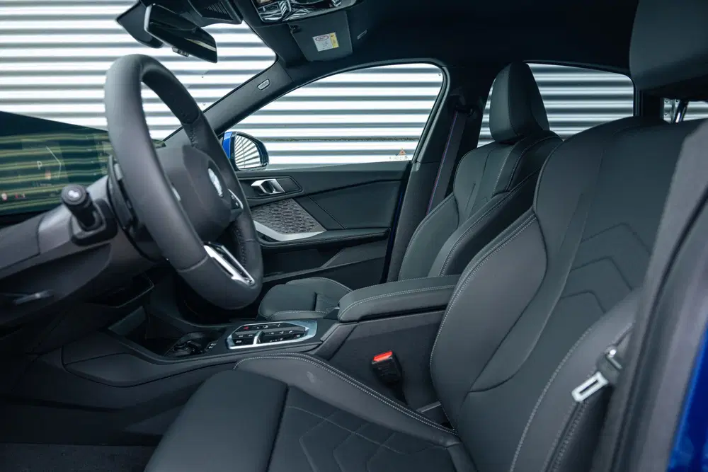 BMW 2-serie Coupé 220 M Sport Automaat uit 2025, foto 4