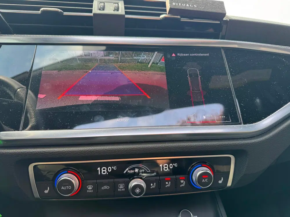 Audi Q3 35 TFSI 2X S Line Pano Matrix Camera Leder uit 2019, foto 11
