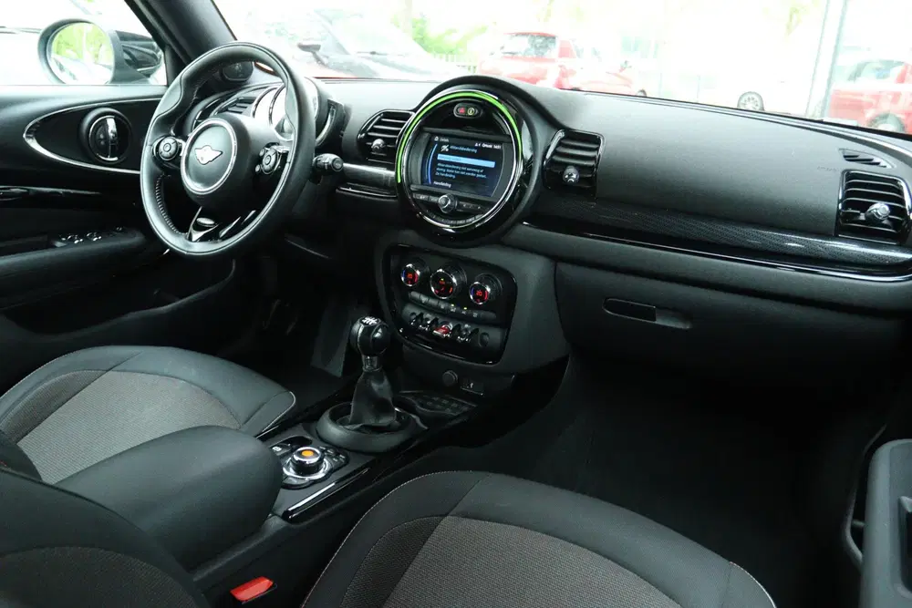 Mini Clubman MINI CLUBMAN 1.5 ONE D BUSINESS EDITION uit 2020, foto 5