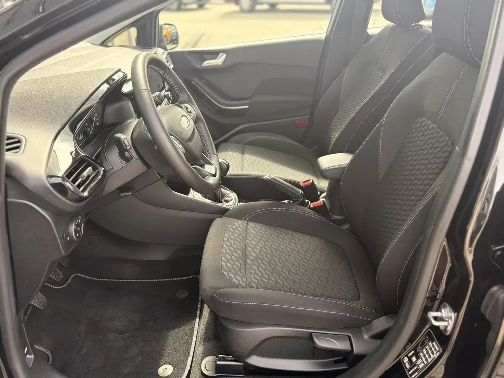 Ford Fiesta 1.0 EcoBoost Hybrid Titanium PARKEERSENSOR uit 2023, foto 10