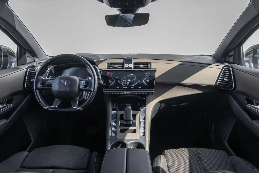 DS Automobiles DS 7 Crossback DS 7 Crossback E-Tense Business Plug in Hy uit 2021, foto 3