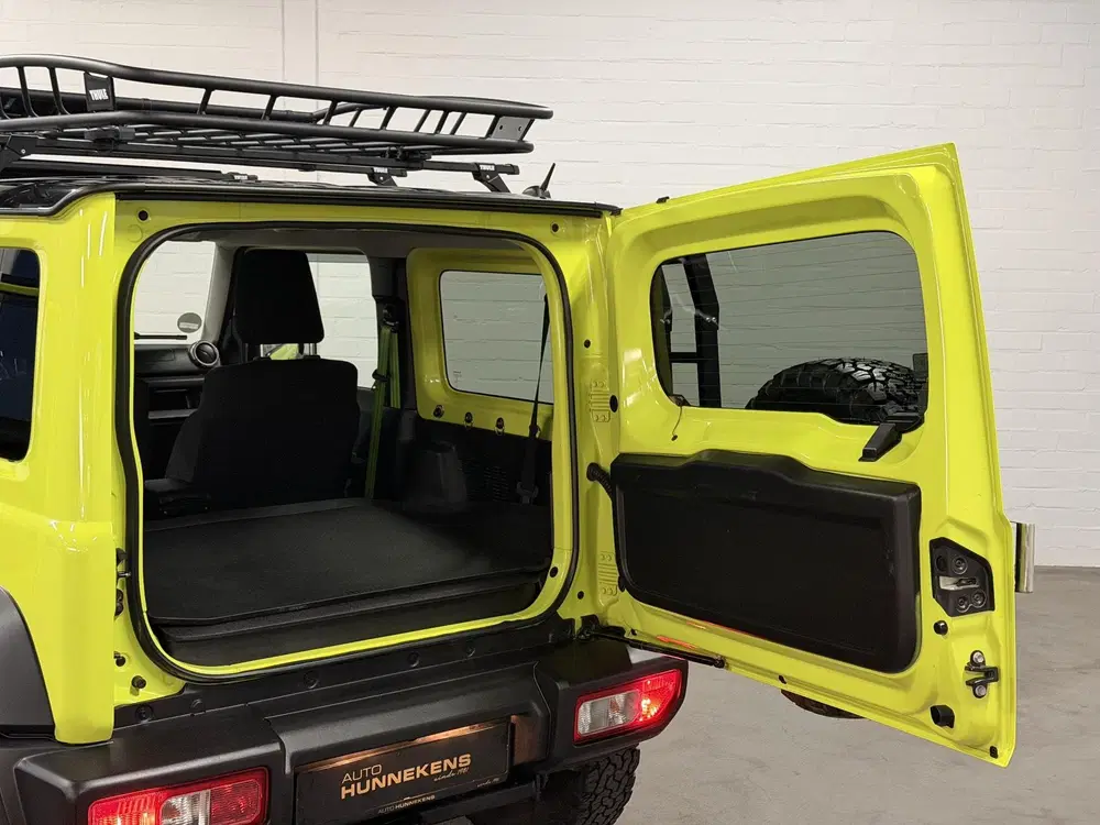 Suzuki Jimny 1.5 Stijl 4 persoons uit 2019, foto 11