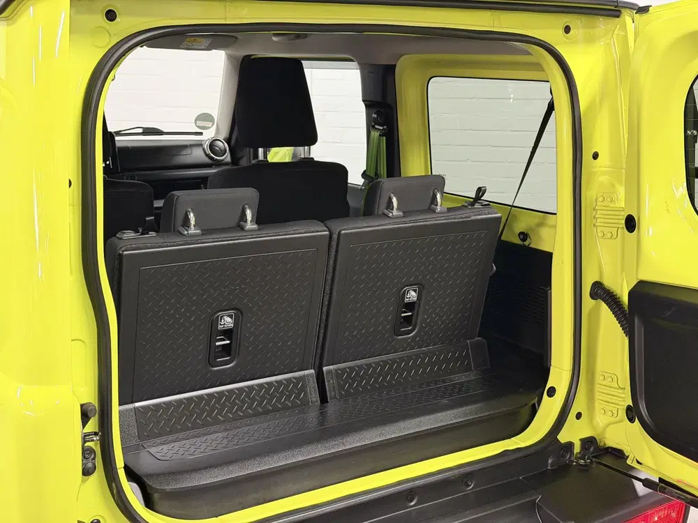 Suzuki Jimny 1.5 Stijl 4 persoons uit 2019, foto 13