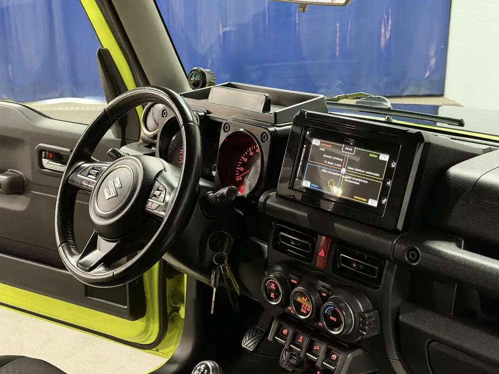 Suzuki Jimny 1.5 Stijl 4 persoons uit 2019, foto 14